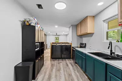 1675 Capri Street, Vidor, TX 77662 - Photo 11