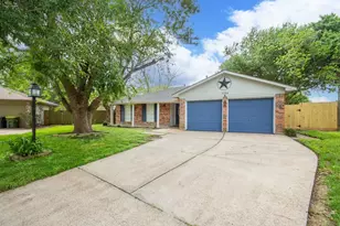 5704 Leggett Ln, Pearland, TX 77584 - Photo 3