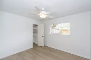 5704 Leggett Ln, Pearland, TX 77584 - Photo 17
