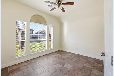 5519 Imperial Grove Drive, Houston, TX 77066 - Photo 17