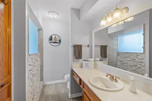 117 E Park Dr, Conroe, TX 77356 - Photo 15