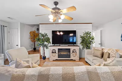 117 E Park Drive, Conroe, TX 77356 - Photo 5