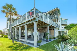 4210 Campeche Dr, Galveston, TX 77554 - Photo 9