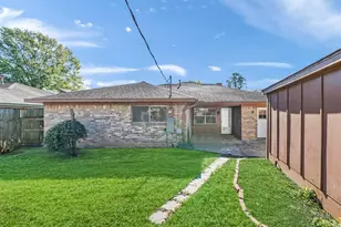 14006 Briarworth Dr, Houston, TX 77077 - Photo 25