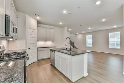 15439 Foresail Lane, Houston, TX 77053 - Photo 9