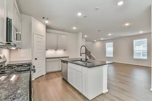 15439 Foresail Ln, Houston, TX 77053 - Photo 9
