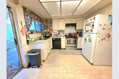 8519 Riverside Walk Lane, Houston, TX 77064 - Photo 9