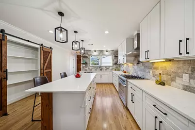 1502 Des Jardines Street, Houston, TX 77023 - Photo 17