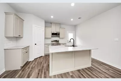 18724 Loom Drive, Conroe, TX 77306 - Photo 5