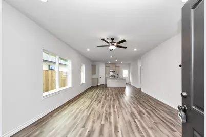 18724 Loom Drive, Conroe, TX 77306 - Photo 3