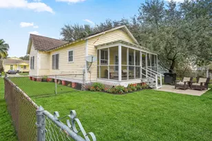 5127 Bernardo De Galvez, Galveston, TX 77551 - Photo 5