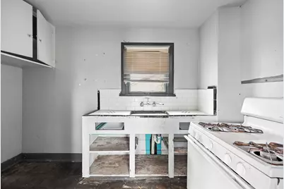 5127 Bernardo De Galvez, Galveston, TX 77551 - Photo 21
