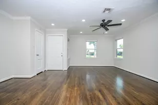 7419 Jalna St, Houston, TX 77055 - Photo 9