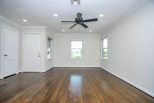 7419 Jalna St, Houston, TX 77055 - Photo 7