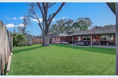 2303 Belvedere Drive, Baytown, TX 77520 - Photo 33