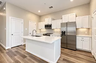 504 Nursery Rd, The Woodlands, TX 77380 - Photo 11