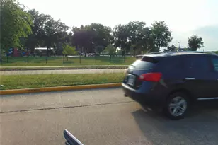 8603 Rustling Leaves Dr, Houston, TX 77083 - Photo 37