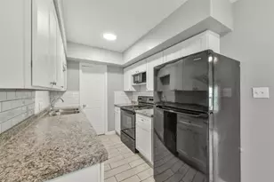 2914 Avenue K, Galveston, TX 77550 - Photo 7