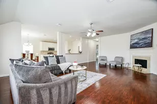 3207 Brook Arbor Ln, Sugar Land, TX 77479 - Photo 13
