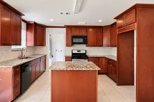 11630 Sageglen Dr, Houston, TX 77089 - Photo 9