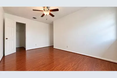 11630 Sageglen Drive, Houston, TX 77089 - Photo 19