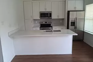 8110 Herschelwood St, Houston, TX 77033 - Photo 5