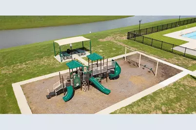 310 Kendall Crest Drive, Alvin, TX 77511 - Photo 33