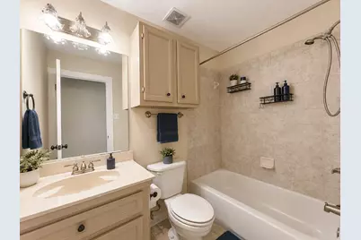 2204 Springwood Dr, Brenham, TX 77833 - Photo 17