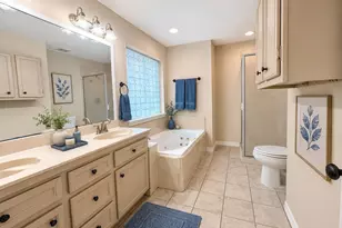 2204 Springwood Dr, Brenham, TX 77833 - Photo 15