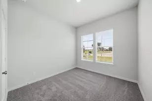 1568 Elm Ct, Angleton, TX 77515 - Photo 5