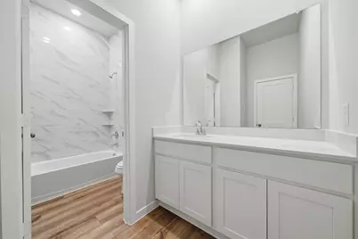 1568 Elm Court, Angleton, TX 77515 - Photo 23