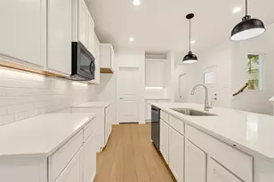 3227 Dennis St, Houston, TX 77004 - Photo 3