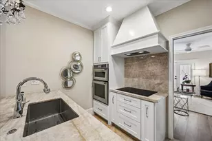 2555 Bering Dr, Houston, TX 77057 - Photo 7