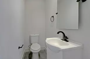 1537 W 24th St, Houston, TX 77008 - Photo 9