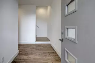 1537 W 24th St, Houston, TX 77008 - Photo 3
