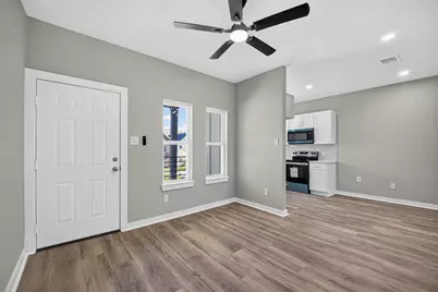 306 Bolden Street #B, Houston, TX 77029 - Photo 3