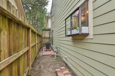 1611 Oakdale Street, Houston, TX 77004 - Photo 39