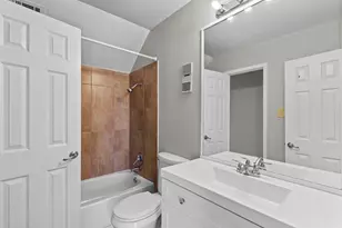7823 Bateman Ln, Houston, TX 77088 - Photo 13