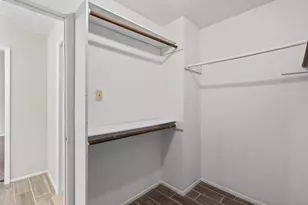 7823 Bateman Ln, Houston, TX 77088 - Photo 21