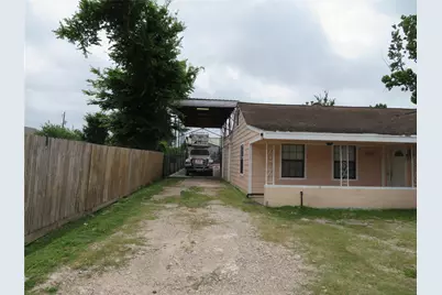 3135 Golfcrest Boulevard, Houston, TX 77087 - Photo 3