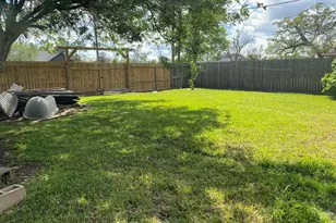 614 S Erwin St, Brazoria, TX 77422 - Photo 37