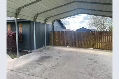 614 S Erwin St, Brazoria, TX 77422 - Photo 5