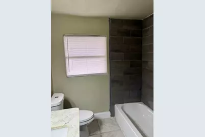 6111 Doulton Drive, Houston, TX 77033 - Photo 9