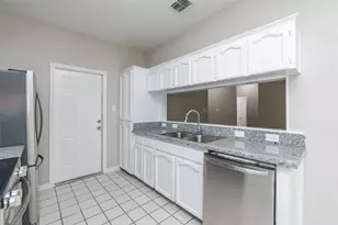 11313 Red Creek Cir, Corpus Christi, TX 78410 - Photo 9