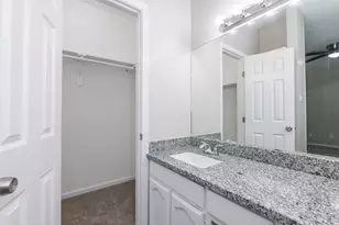 11313 Red Creek Cir, Corpus Christi, TX 78410 - Photo 17
