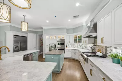 597 Piney Point Road, Piney Point Village, TX 77024 - Photo 11