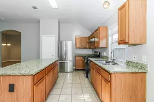 21807 Cascade Hollow Ln, Spring, TX 77379 - Photo 7