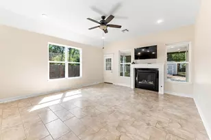 3676 Pin Oak Dr, Conroe, TX 77301 - Photo 11