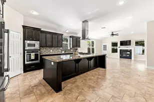3676 Pin Oak Dr, Conroe, TX 77301 - Photo 3