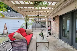 8423 Burwood Park Dr, Spring, TX 77379 - Photo 37